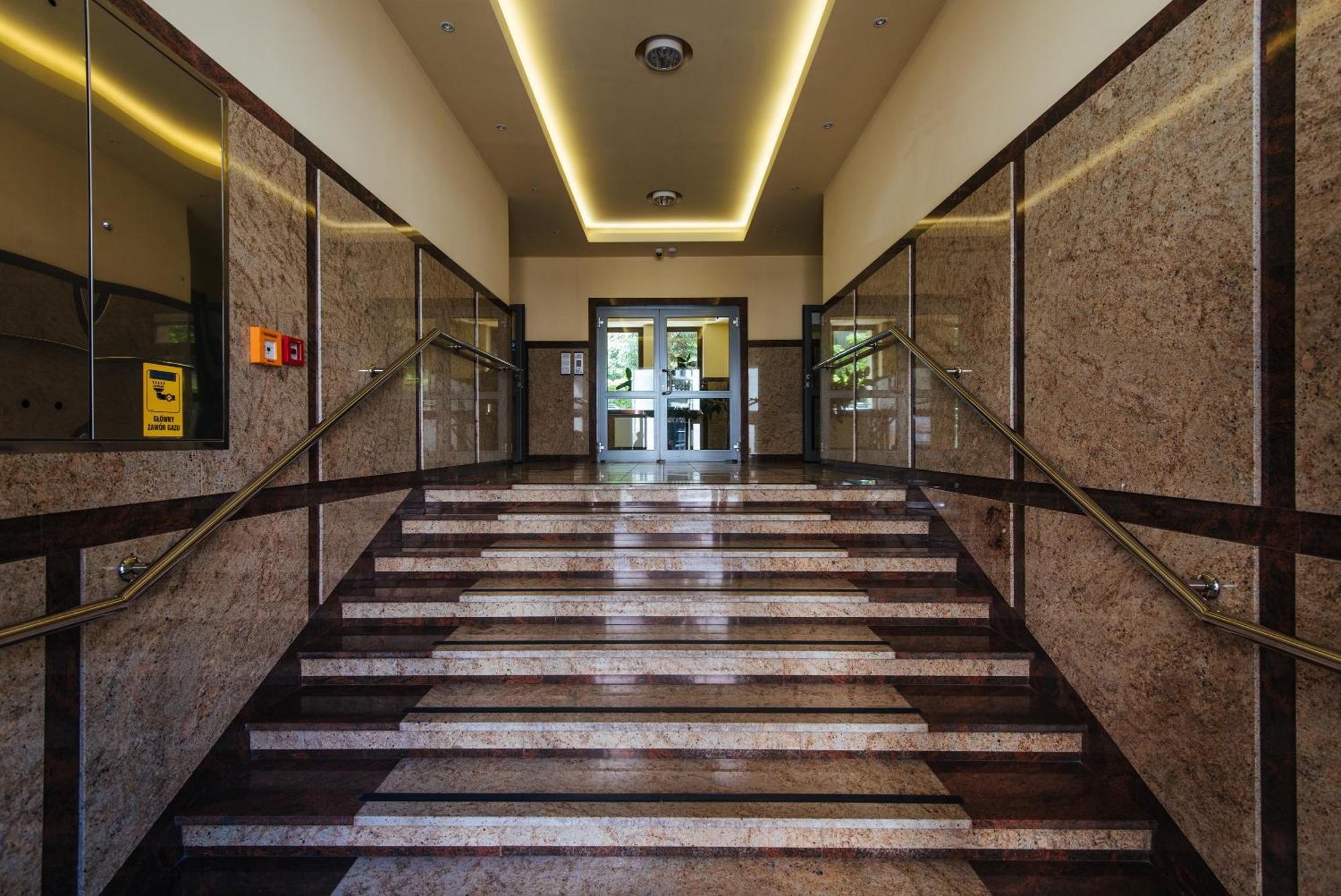 Apartamenty Wielopole Красков Екстериор снимка
